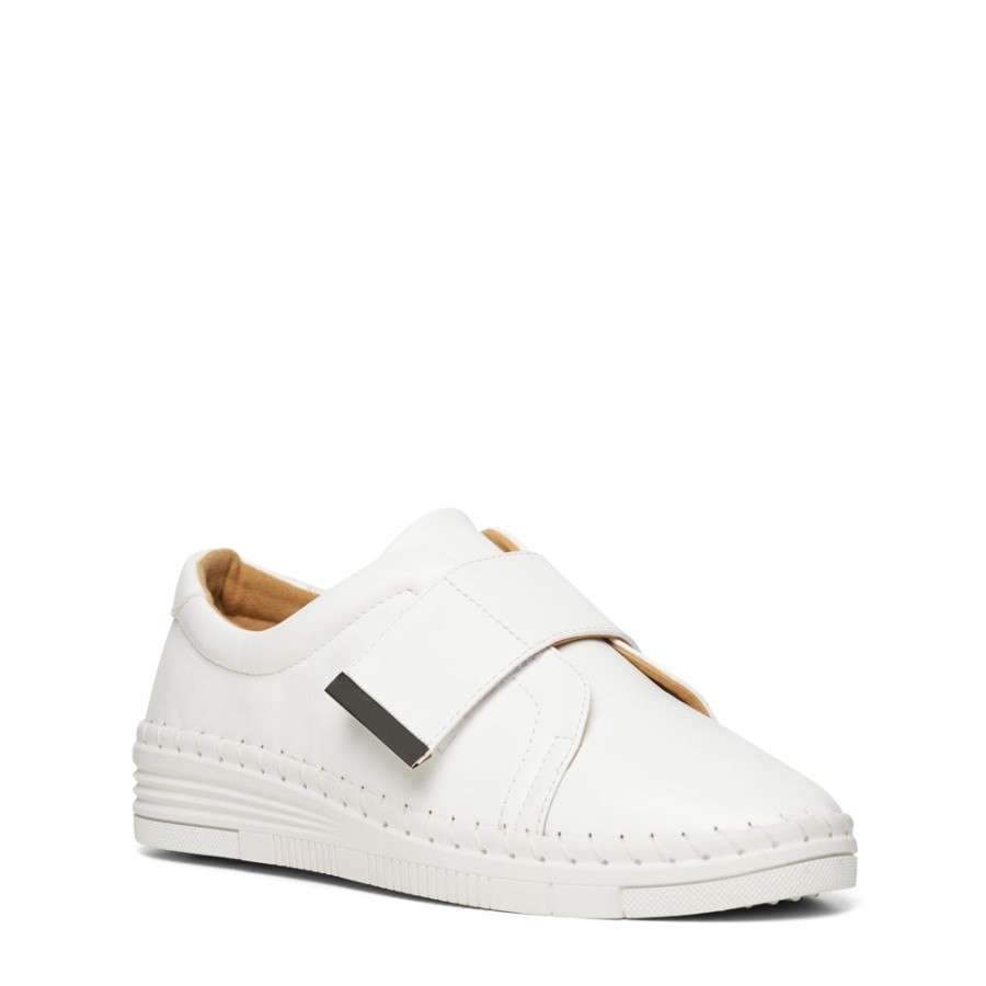 Womens Bare Traps | Velcro White